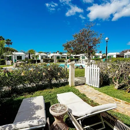 Luxury 4br With Pool, Bbq And Ac Ferienhaus