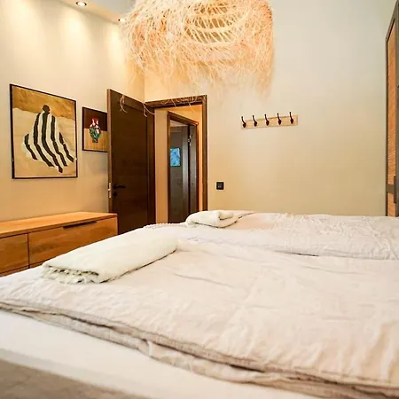 Luxury 4br With Pool, Bbq And Ac 马斯帕洛马斯
