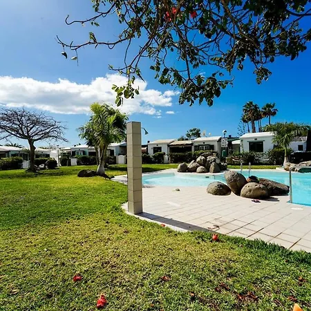 Luxury 4br With Pool, Bbq And Ac Ferienhaus *